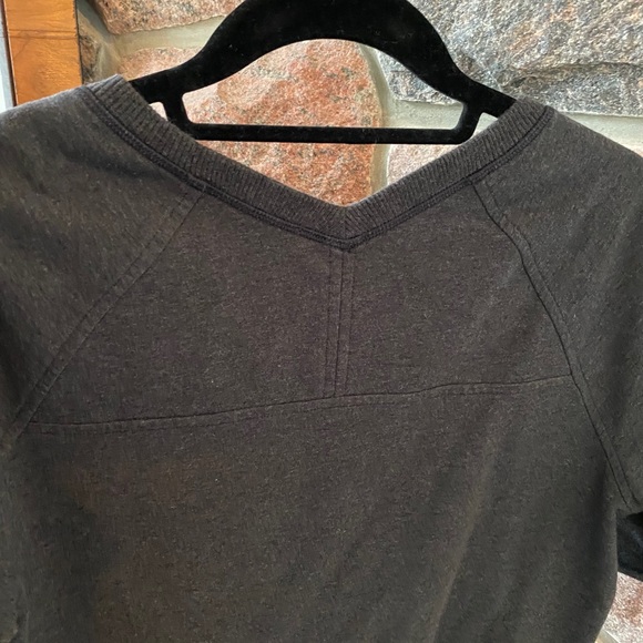 LuLu Lemon Short Sleeve Sweatshirt ✨Classic✨ - Picture 8 of 8
